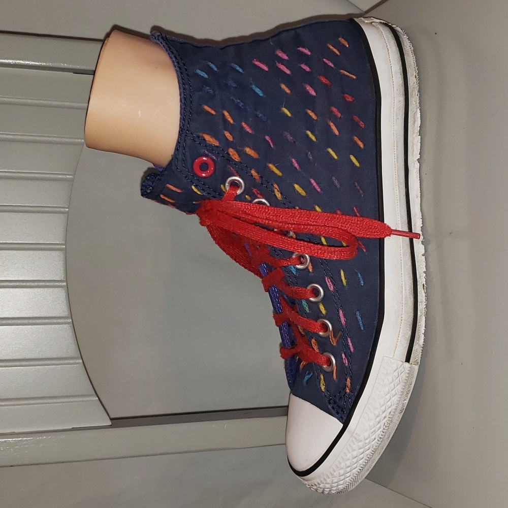 Converse Navy High-Top Sneakers with Red Laces and Multicolor Stitching